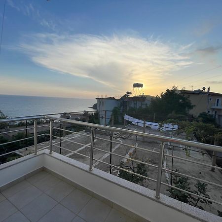 Tasos Rooms Himare Exterior photo