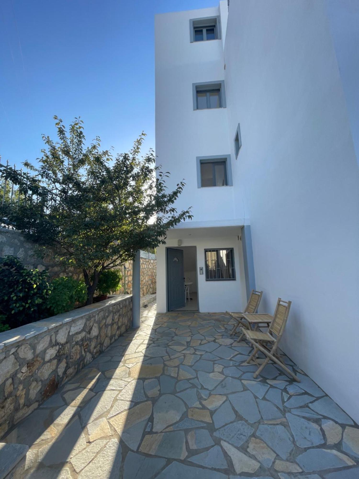 Tasos Rooms Himare Exterior photo