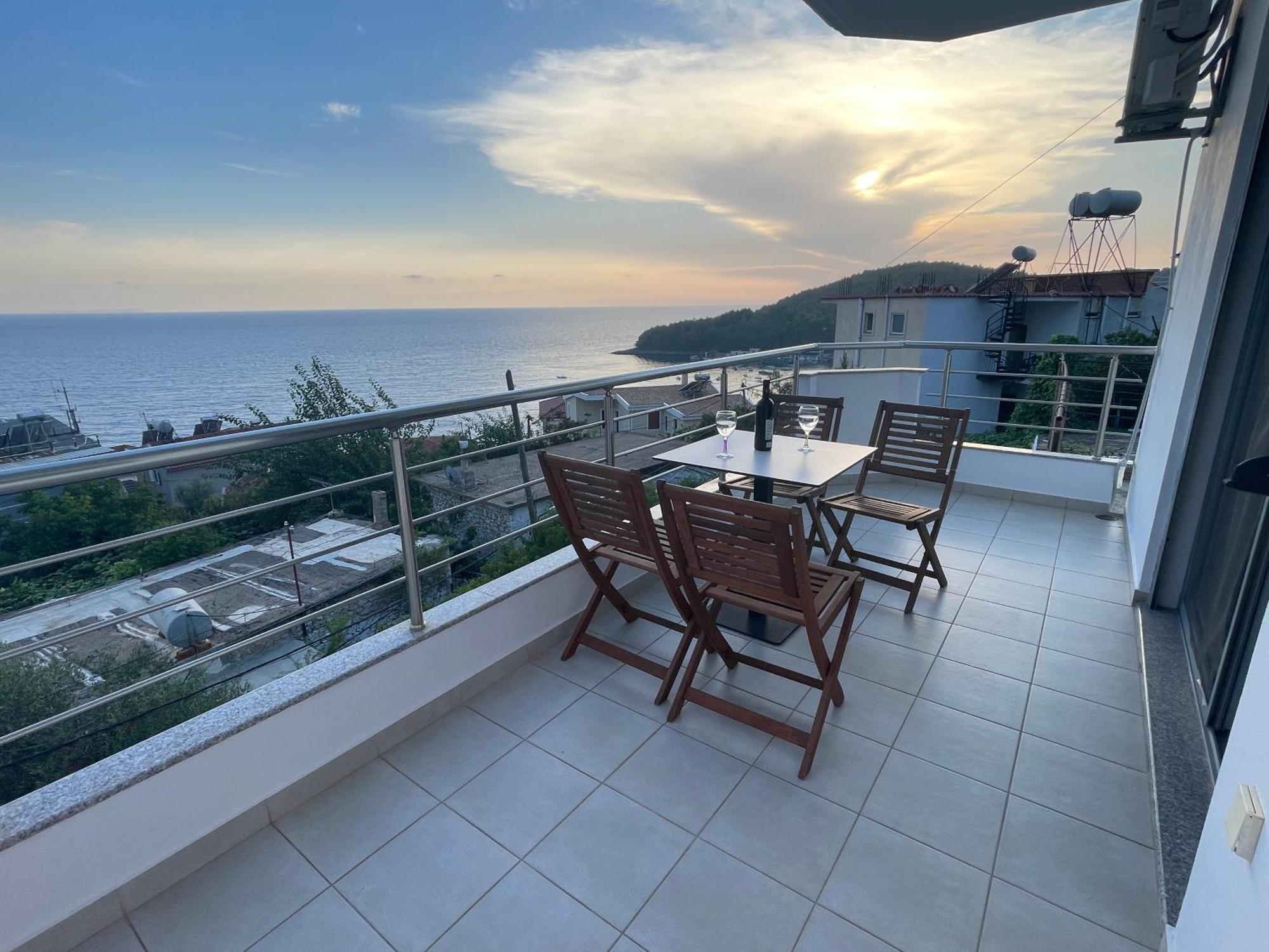Tasos Rooms Himare Exterior photo