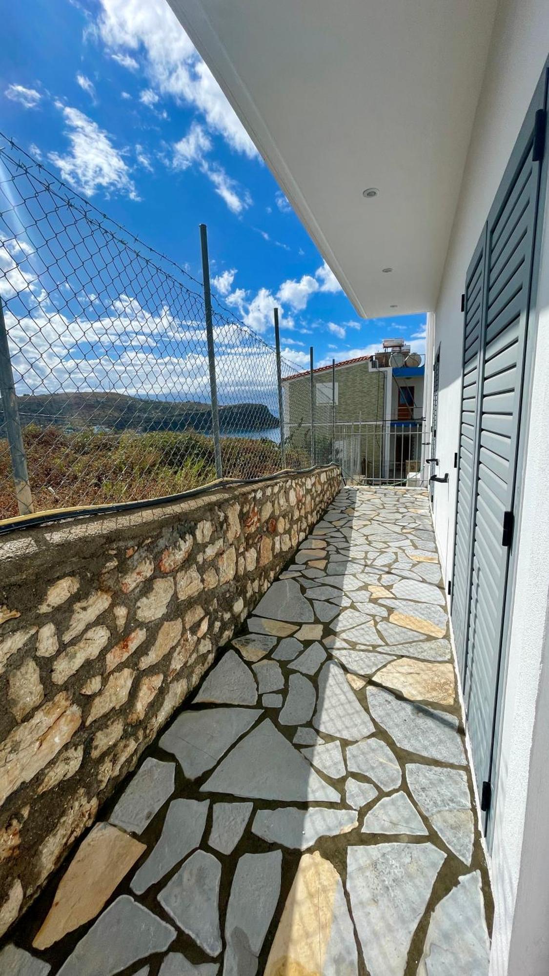 Tasos Rooms Himare Exterior photo
