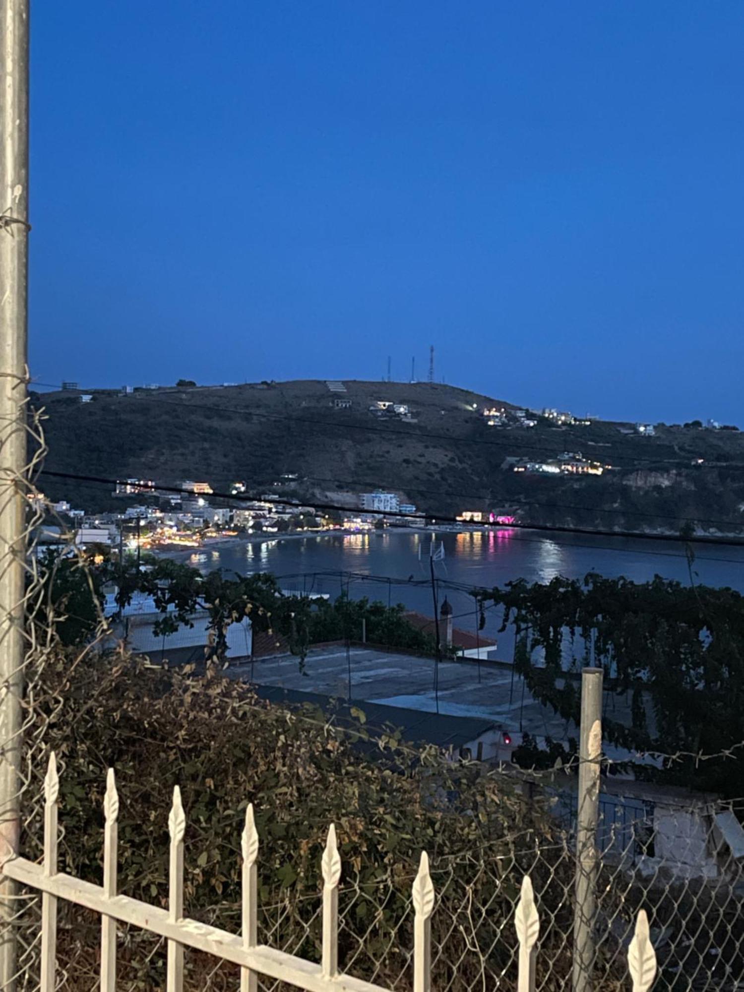 Tasos Rooms Himare Exterior photo