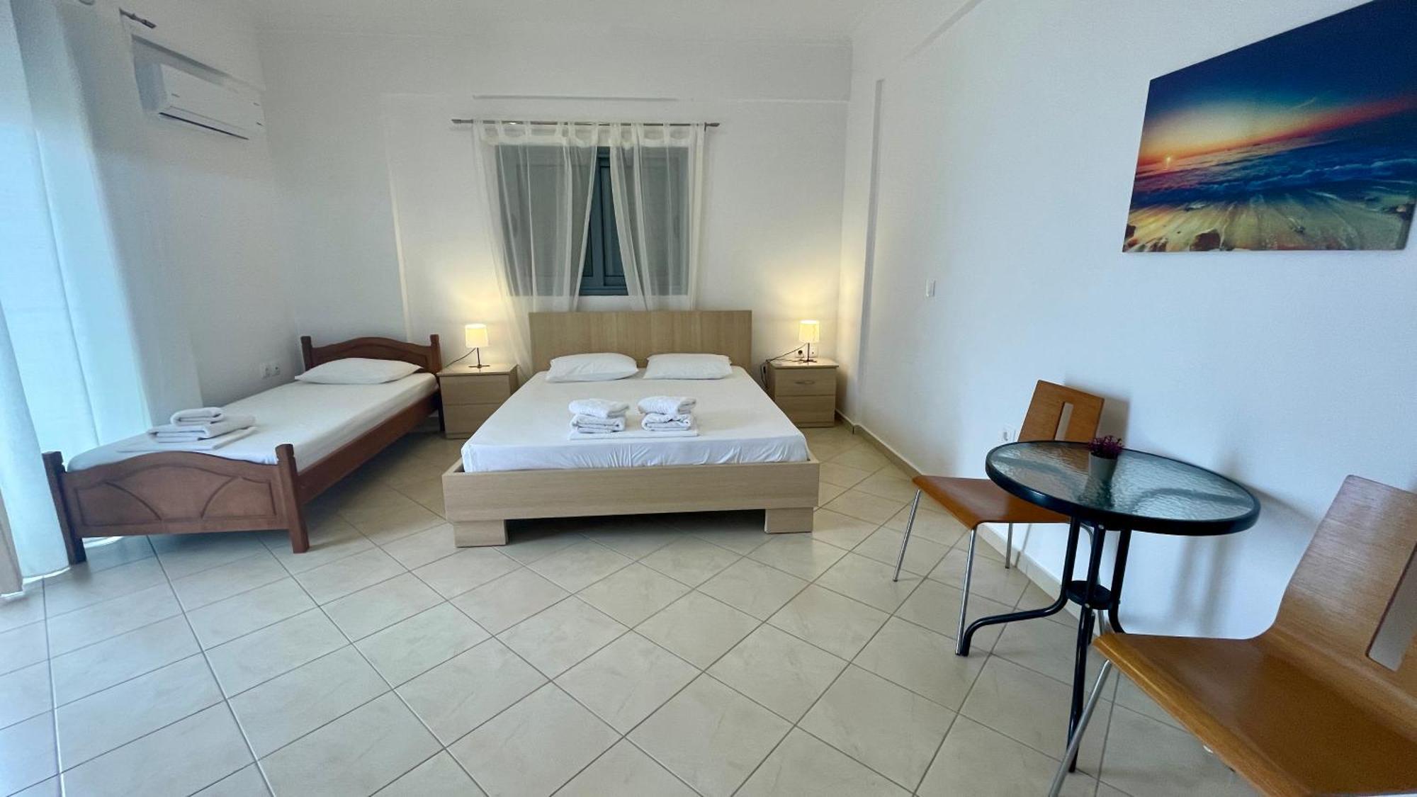 Tasos Rooms Himare Exterior photo