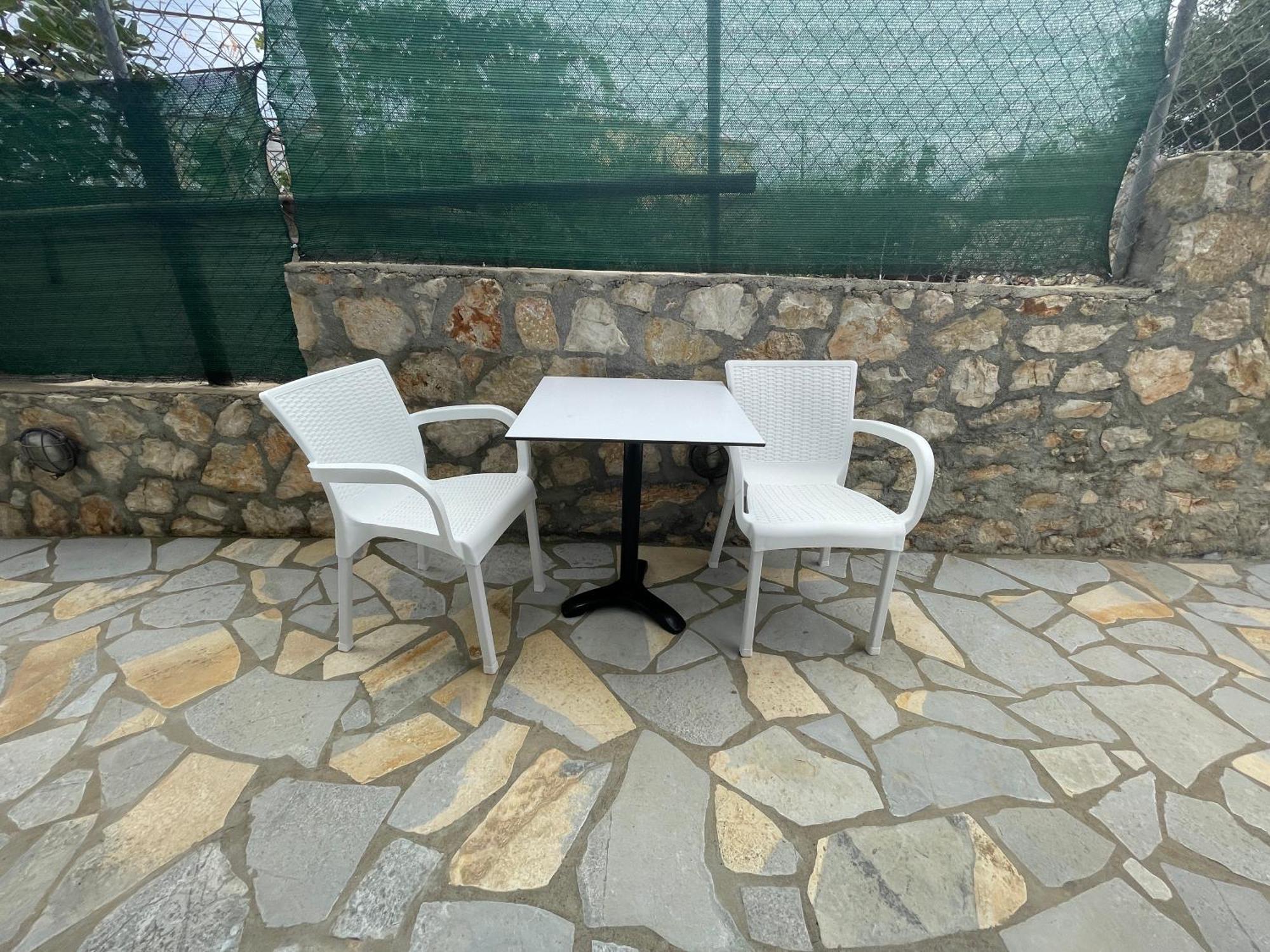 Tasos Rooms Himare Exterior photo